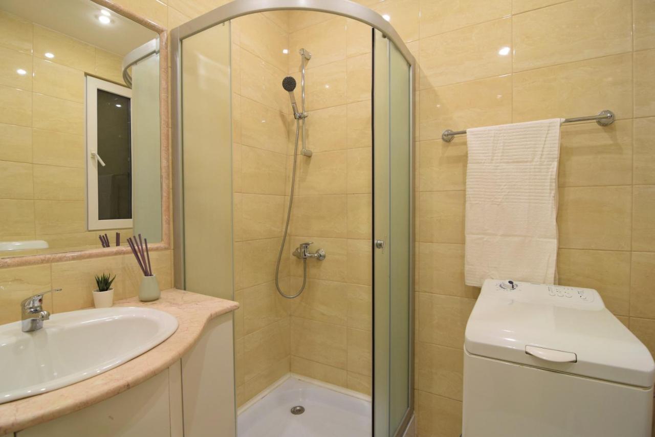 Resedinta Lui Calin - Calea Victoriei Near Royal Palace Bucureşti Ngoại thất bức ảnh
